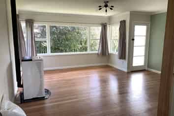 6 Agincourt Street, Renwick