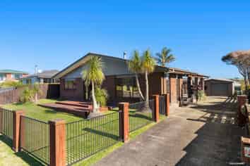 86 Racecourse Road, Waiuku