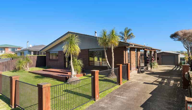 86 Racecourse Road, Waiuku