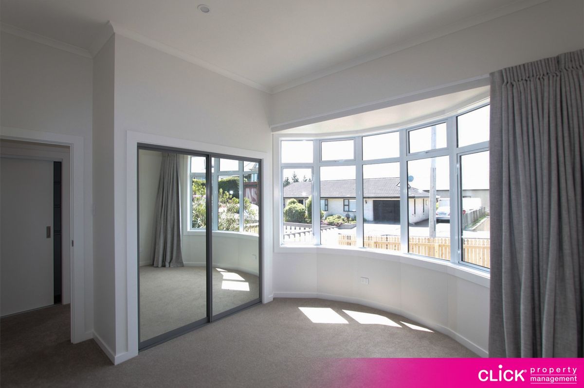 2027 Spacious and Sunny in Prime Location - Pohľad 3