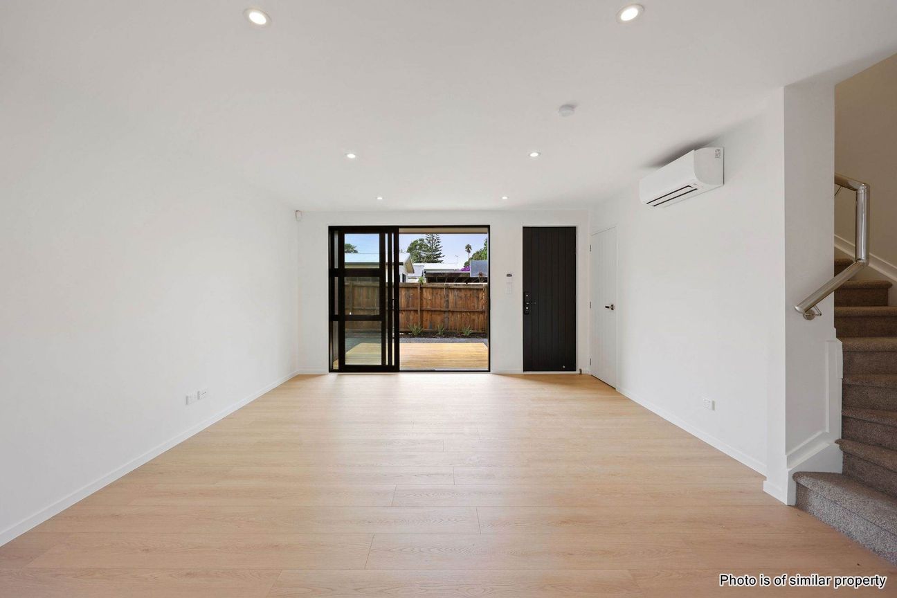 Stylish Brand-New Freehold Duplex - Ansicht 4