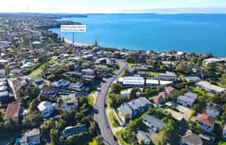 355 Beach Road, Campbells Bay
