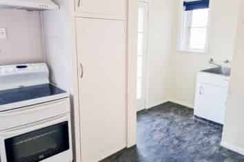 9 Harlech Street, Oamaru