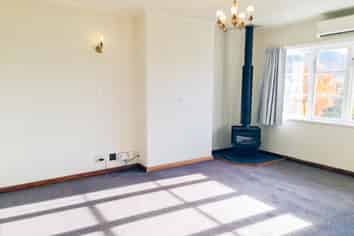 9 Harlech Street, Oamaru