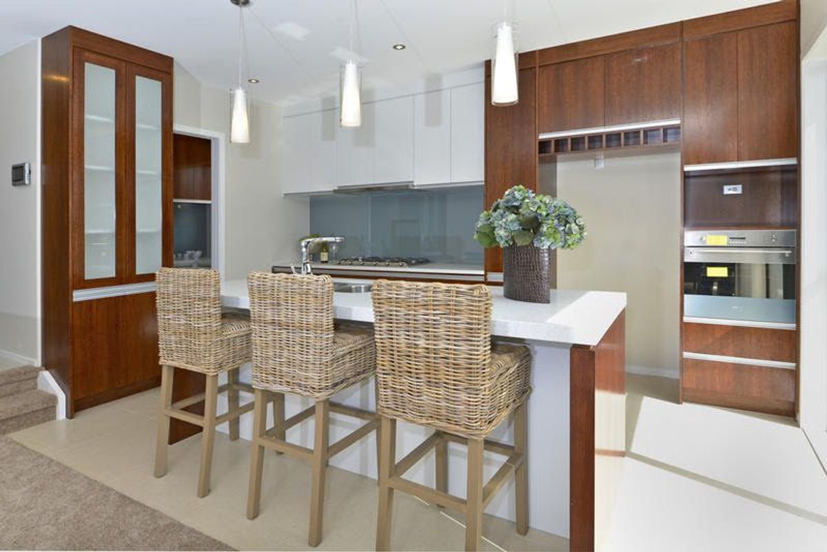 Spacious Executive Family Home in the Heart of Flat Bush - Widok 3