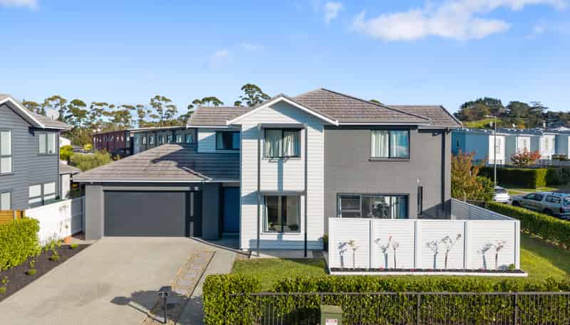 9 Vincent McGrath Crescent, Swanson