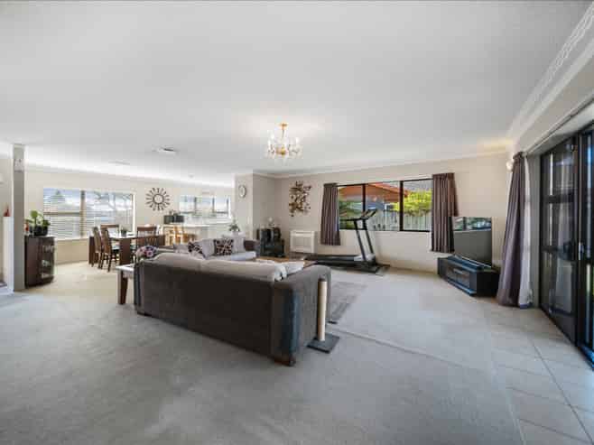 80 West Street, Pukekohe
