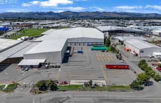 Flexible terms - Prime warehousing with huge yard 