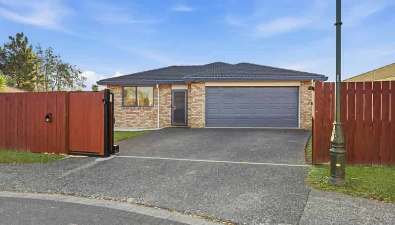 18 Scotts Field Drive, Takanini