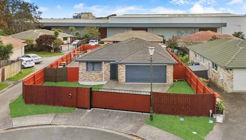 18 Scotts Field Drive, Takanini