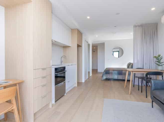 801/2B Te Ara Taurapa, Point Chevalier