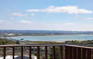 801/2B Te Ara Taurapa, Point Chevalier