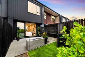 24 Hobsonville Point Road, Hobsonville