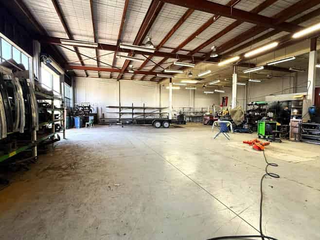 Quality industrial warehouse - Henderson