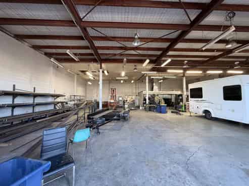 Quality industrial warehouse - Henderson