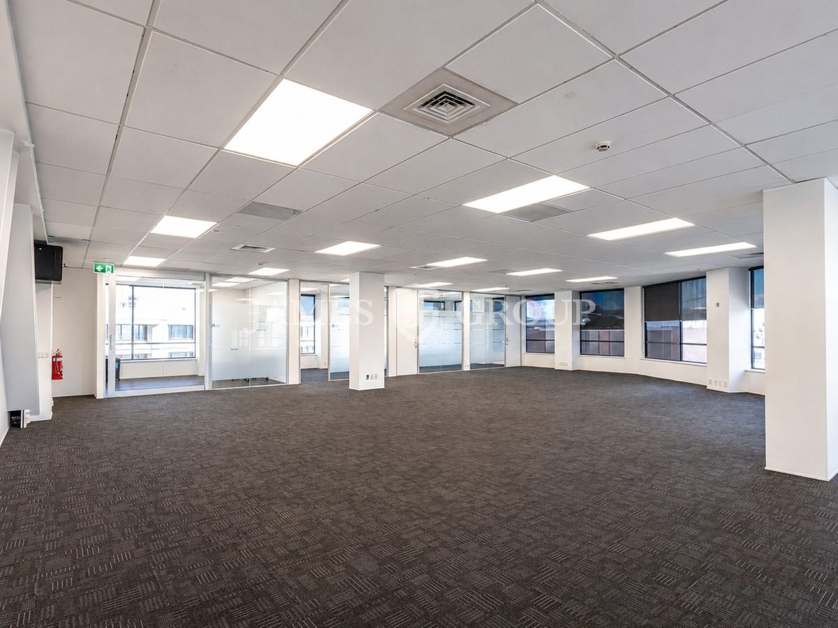 HIGH-OUTLOOK OFFICE AT AN AFFORDABLE RENT - Ansicht 6