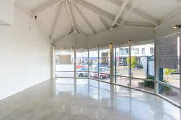Green Gables Retail in Mairangi Bay