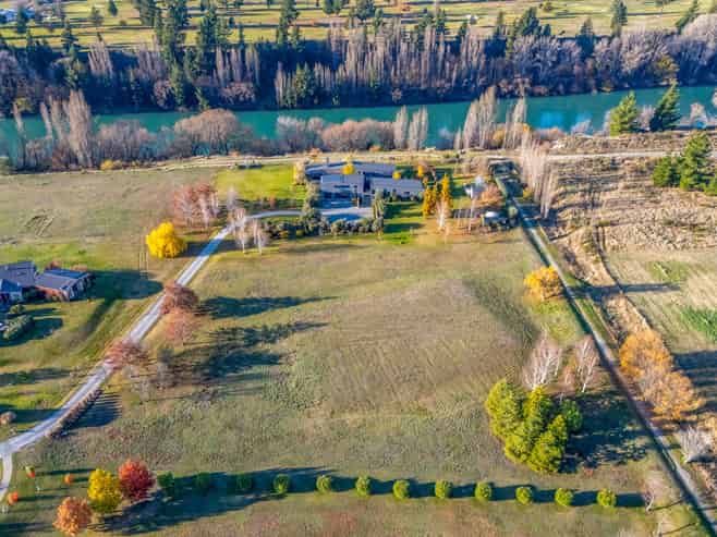 8 Paulin Road, Clyde