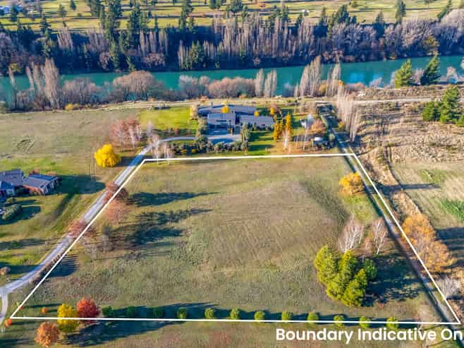 8 Paulin Road, Clyde