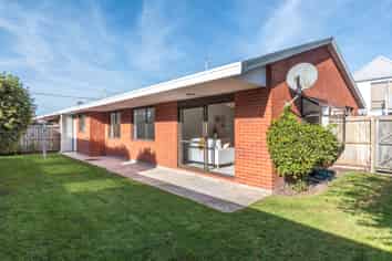 2/61 Caledonian Road, SAINT ALBANS