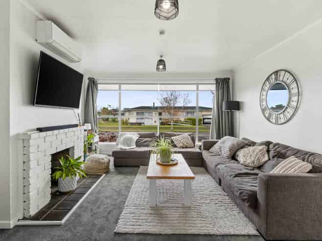 32 Skerrett Crescent, Tamatea