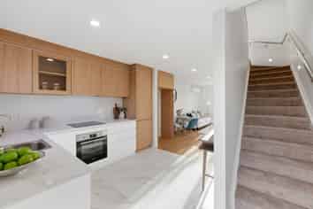 5/929-933 East Coast Road, Torbay