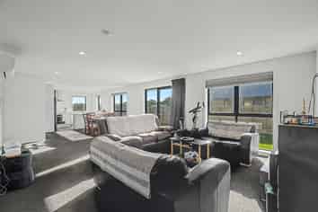 30 Scully Place, Strathern