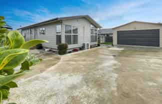 803A Avenue Road East, Hastings