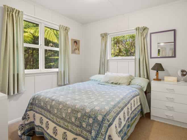 11 Kamahi Road, Tennyson Inlet