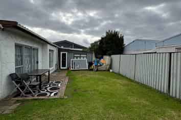 2/18 Browns Road, Manurewa