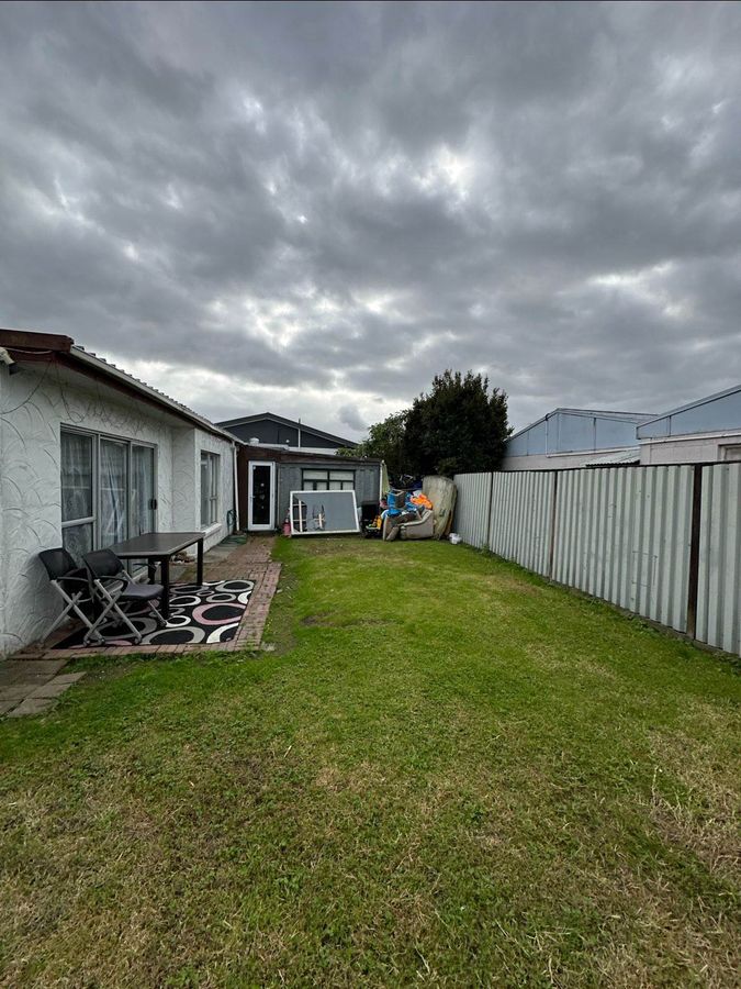 Tidy 2 bedroom unit with garage and rumpus room - Ansicht 3