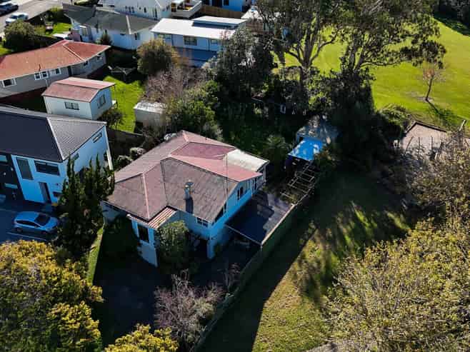 13 Locket Road, Glenfield