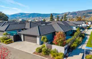 43 Camberley Road, Richmond