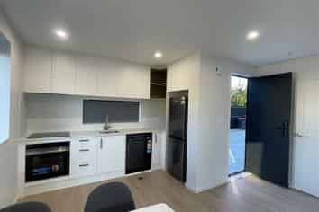 2/63 Waimairi Road , Ilam