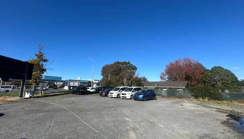 320 Lincoln Road, Henderson