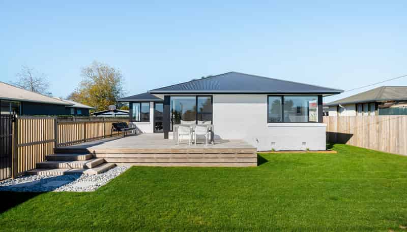 42 Vardon Road, Saint Andrews
