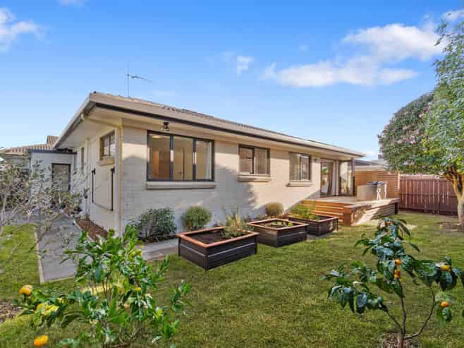 4/4 Lauchlan Avenue, Epsom