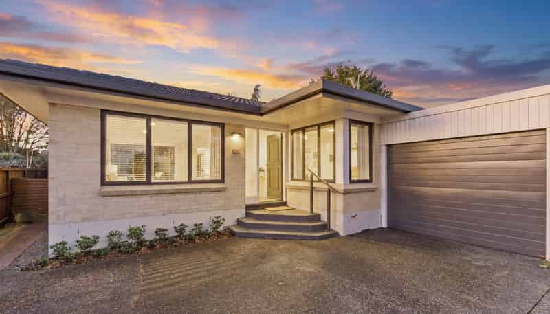 4/4 Lauchlan Avenue, Epsom