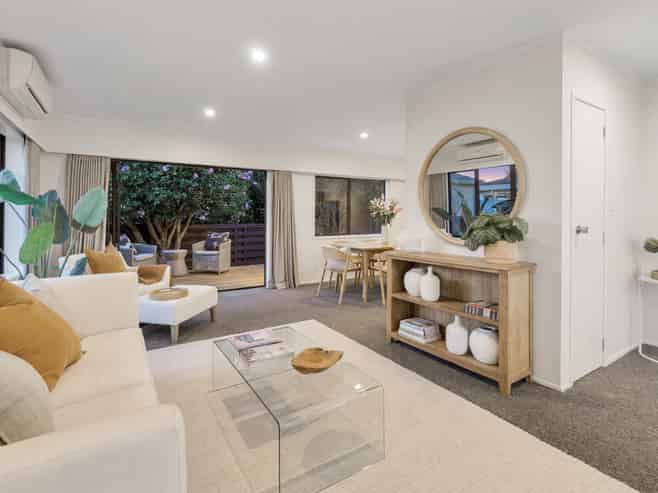 4/4 Lauchlan Avenue, Epsom
