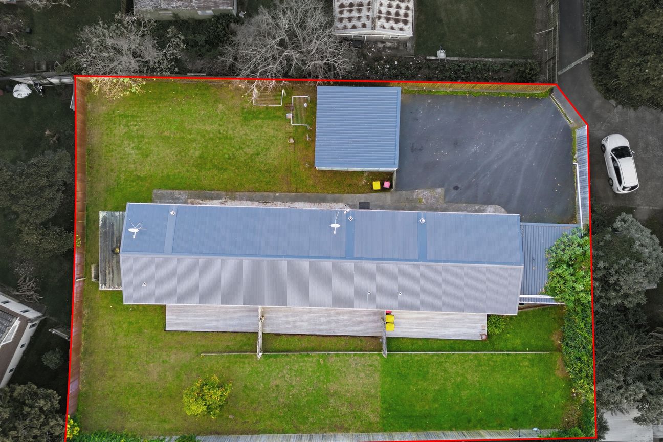 3X RENTAL UNITS - 6%+ YIELD! - Widok 4