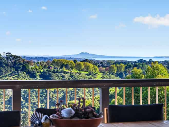 378E Ara-Kotinga, Whitford