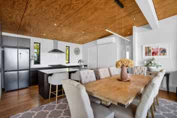 378E Ara-Kotinga, Whitford