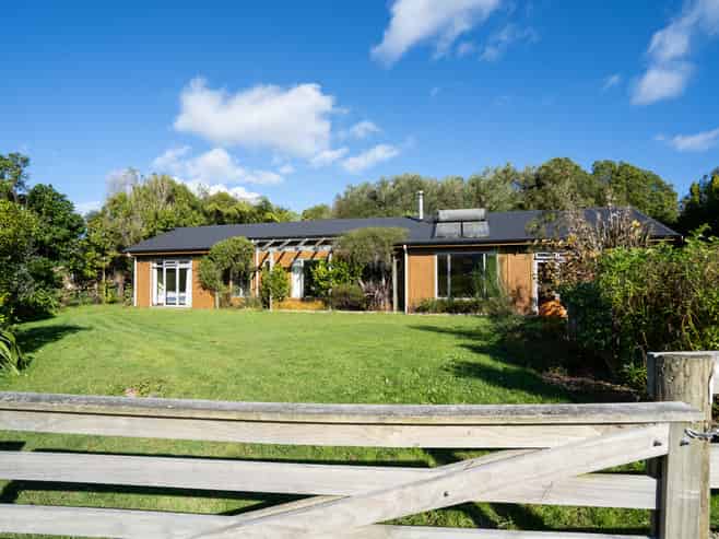 2095 Arapuni Road, Cambridge