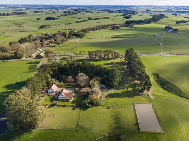 768 Mount Stewart Halcombe Road, Halcombe