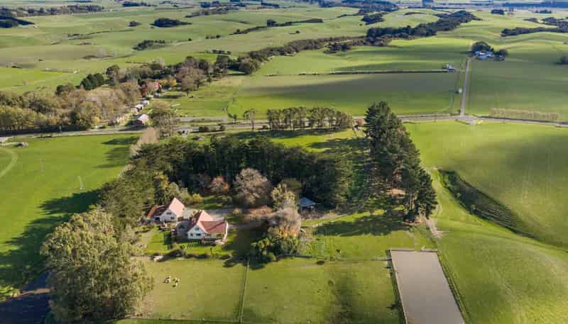 768 Mount Stewart Halcombe Road, Halcombe