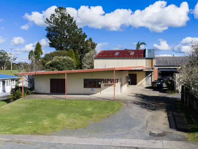 REALISTICALLY PRICED FREEHOLD INVESTMENT
