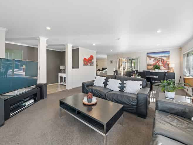235 Kilkenny Drive, East Tamaki Heights