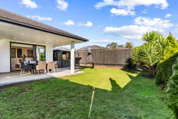8 Opouatu Avenue, Glenbrook