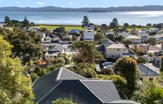 111 Muritai Road, Eastbourne