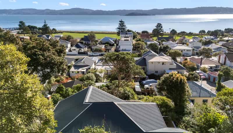 111 Muritai Road, Eastbourne